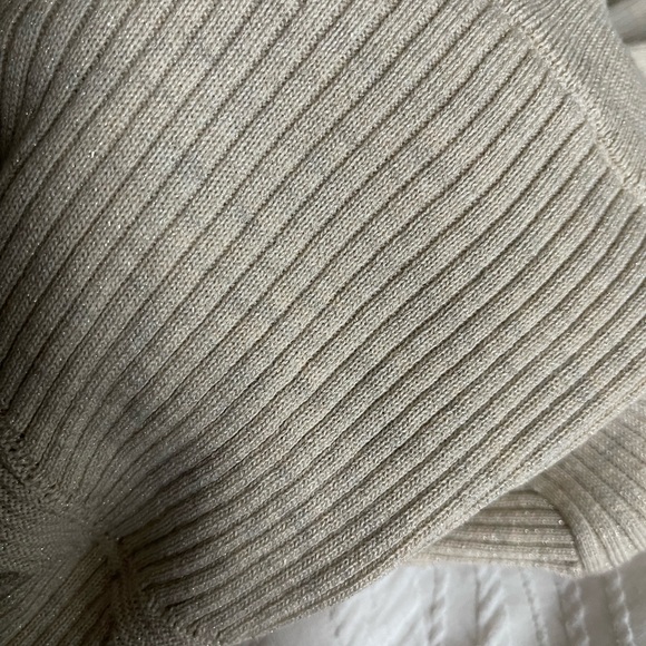 NWOT Blu Pepper Cropped Ribbed Mock Neck Sweater Size M - Picture 5 of 7